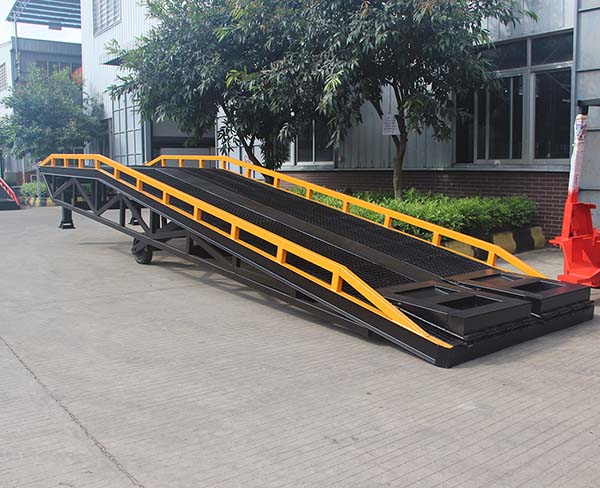 移動式登車橋 (7)