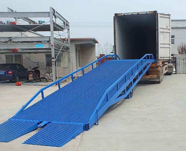 移動式登車橋 (1)