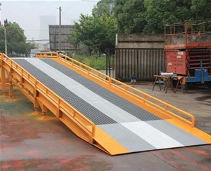 移動式登車橋 (3)